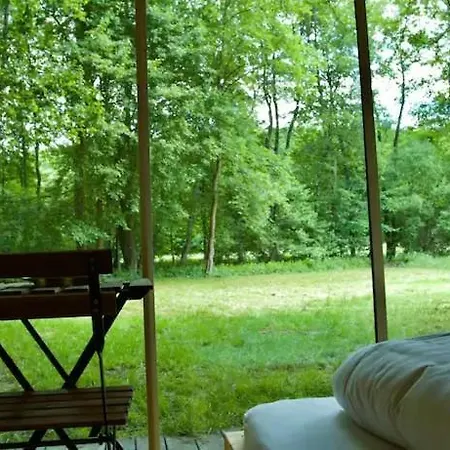 Tiny House U Dlouhe Reky * ブフロヴィツェ